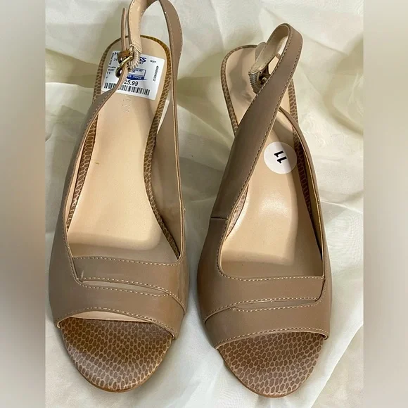 Nine West Shoes Nine West Size Tan Heels Inch Heel Worn